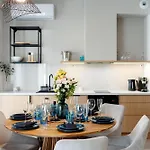 Apartament Sol Marina Wyspa Sobieszewska I - Loftaffair Collection Wislinka